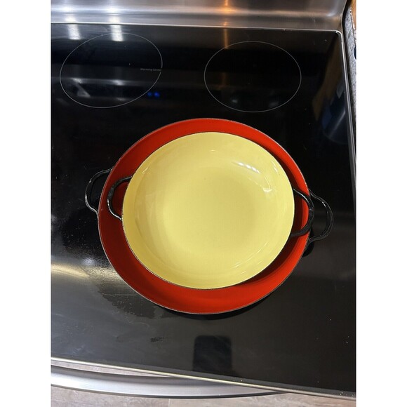 Vtg Lot Of 2 Caravelle Sizzling Servers Imported From France Red Yellow - Picture 1 of 6